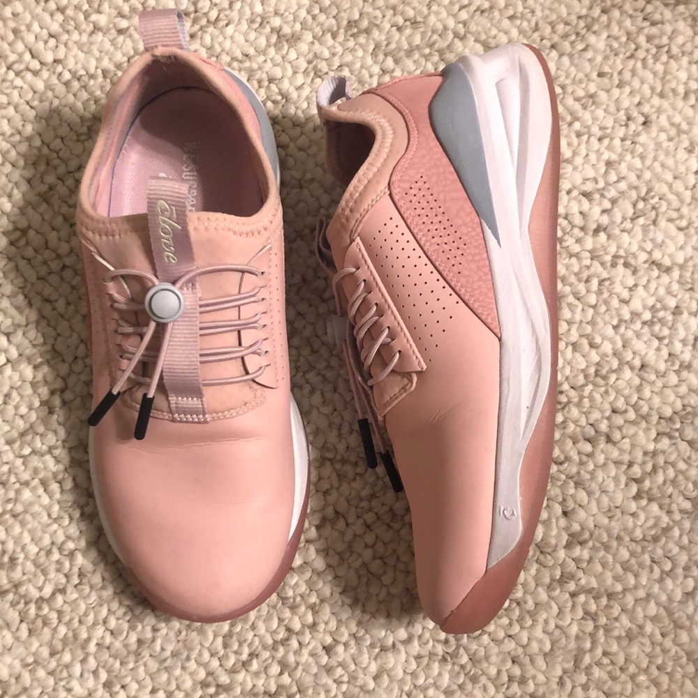 CLOVE shoes